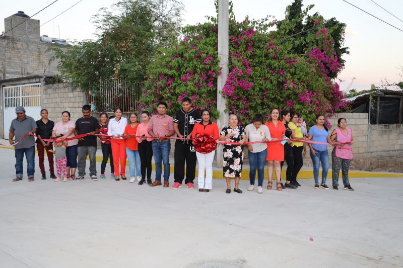 Inauguración de Obra: Pavimentación de la Calle Rosaura Zapata
